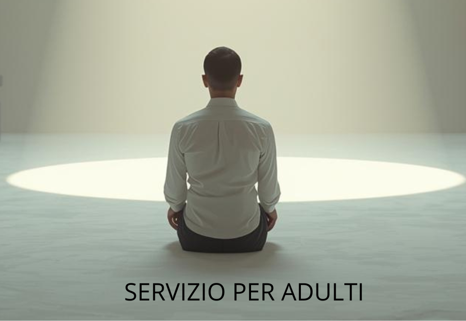 Adulto seduto in uno spazio luminoso in un contesto simbolico